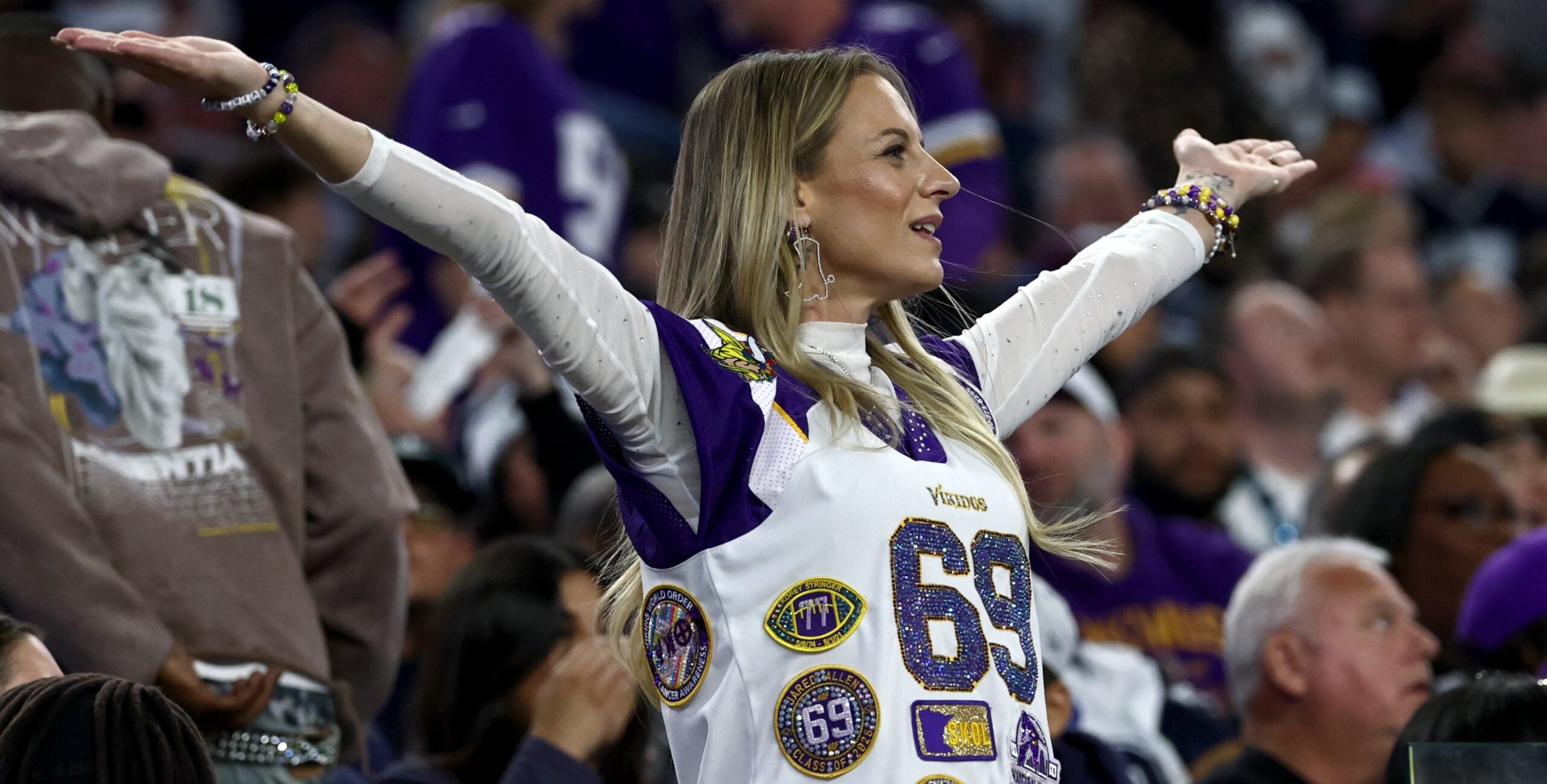 The Vikings’ Playoff Outlook | A 6-0 Football Team Look for Fireworks Instead of Fizzling — Mankato Schools news