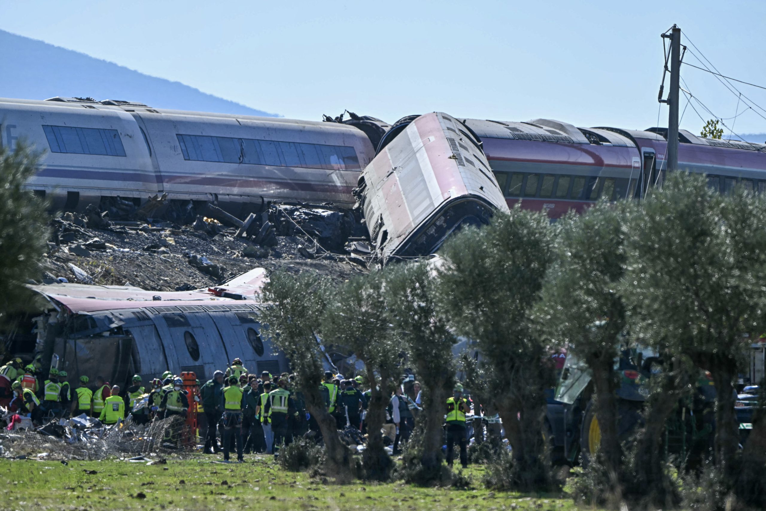 Dozens killed after two high-speed trains collide in central Spain — Mankato Community news